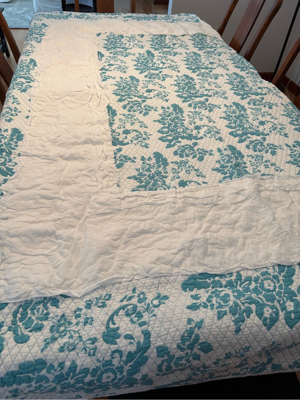 Soft Surroundings Floral Cotton Quilt with 4 shams